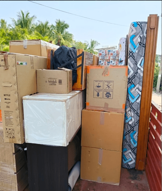 Expert packing team